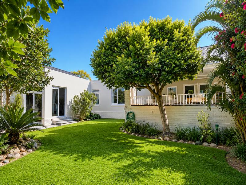 3 Bedroom Property for Sale in Camps Bay Western Cape